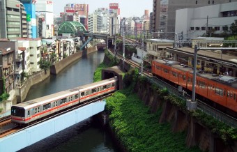Tokyo does not subsidise its transport system! Is that the secret to its success?